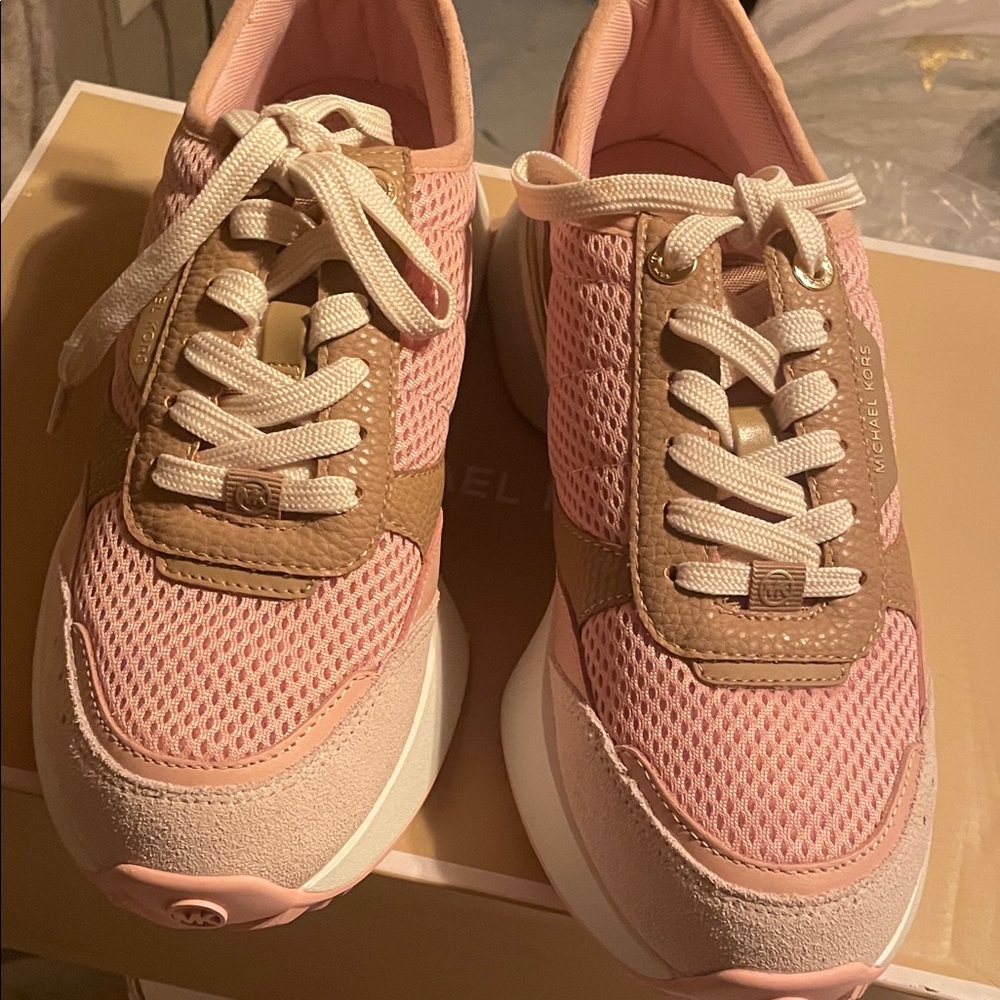 #102 Michael korr Pink &Tan Women's NIB Sneakers( suede details on pink&tan)W8